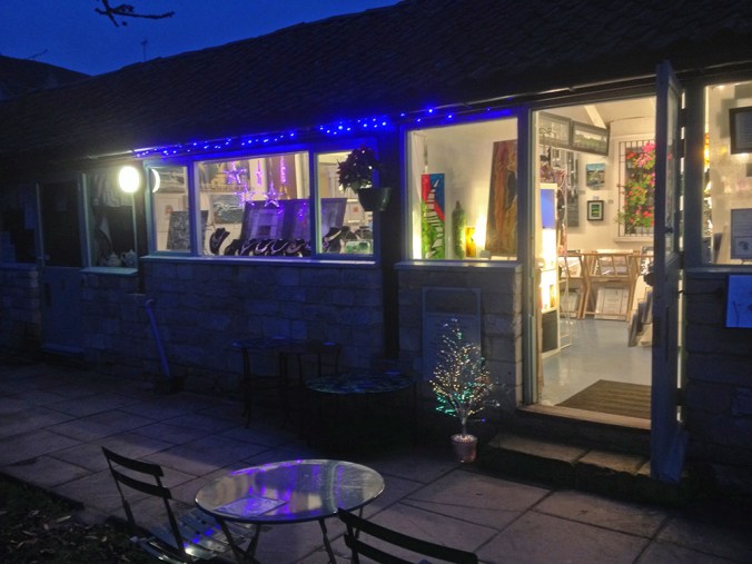 SerenArts Gallery with Christmas lights