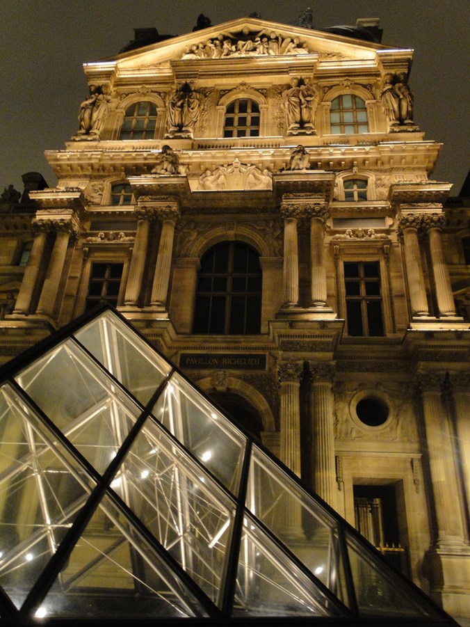 Image on canvas of Paris by Serena Pugh