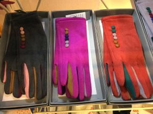 serenarts gallery gloves