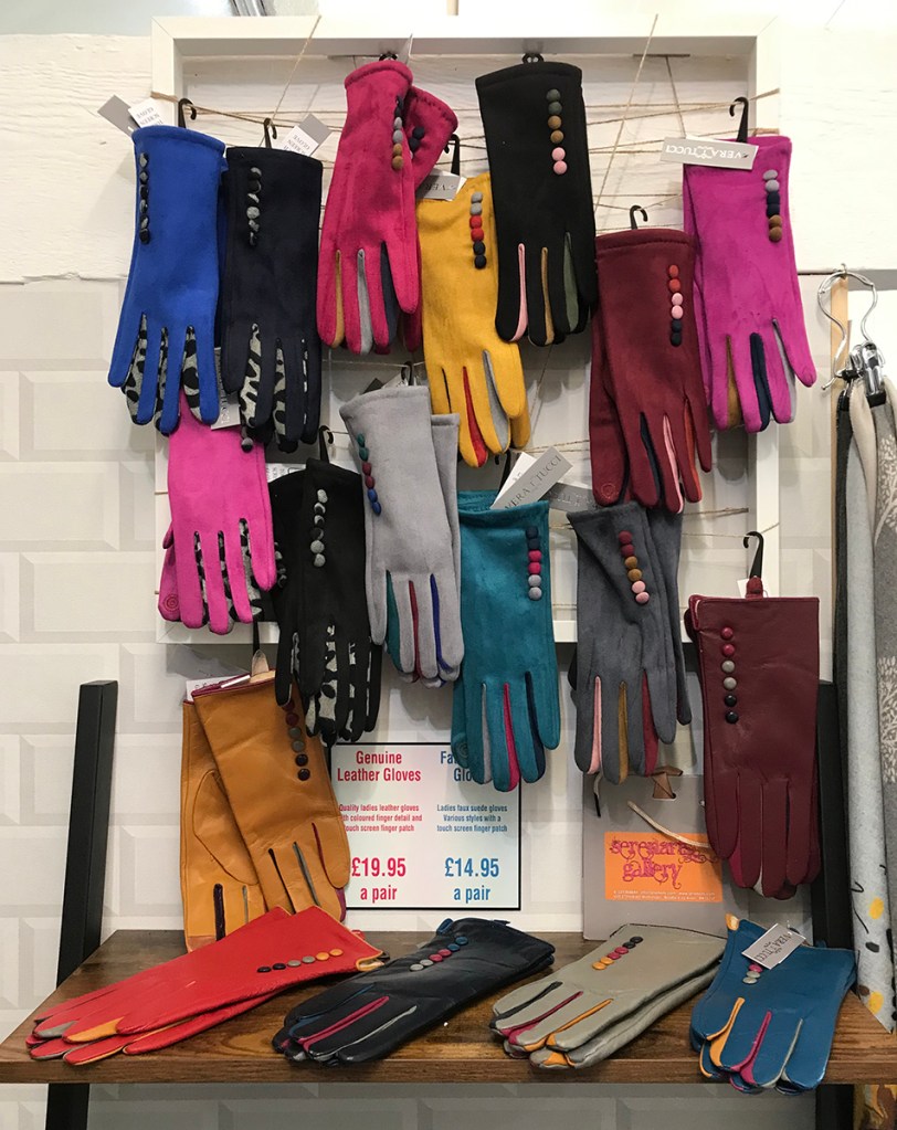 serenarts gallery gloves