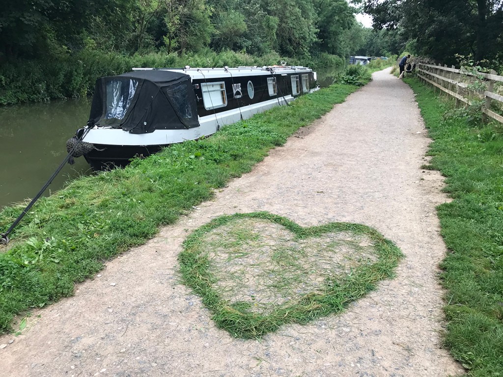 serenarts gallery - love on the tow path